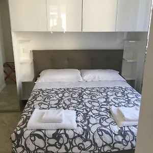  Apartment Porta Venezia - Downtown